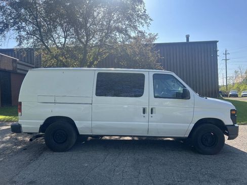 Used 2012 Ford E-150 and Econoline 150 w/ PWR Group RWD image 3