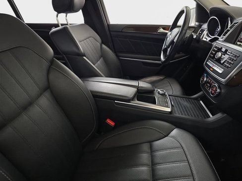 Used 2014 Mercedes-Benz GL 450 4MATIC image 10