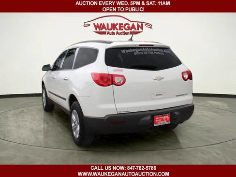 Used 2012 Chevrolet Traverse LS FWD image 6