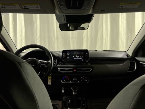 Used 2023 Kia Seltos LX image 17