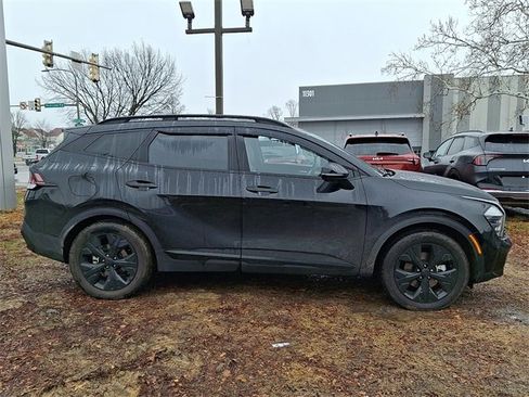 Certified 2025 Kia Sportage X-Line image 7