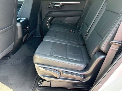 Used 2025 Chevrolet Tahoe Z71 image 19