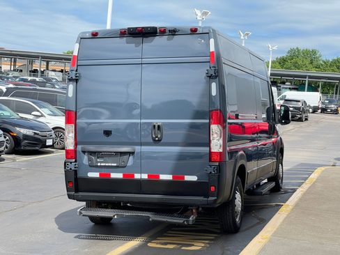 Used 2019 RAM ProMaster 2500 FWD image 3