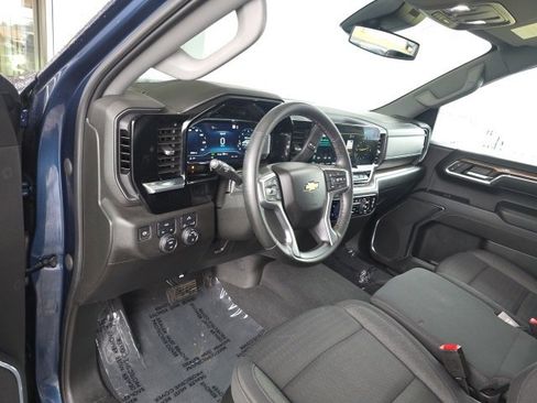 Used 2023 Chevrolet Silverado 1500 LT image 21