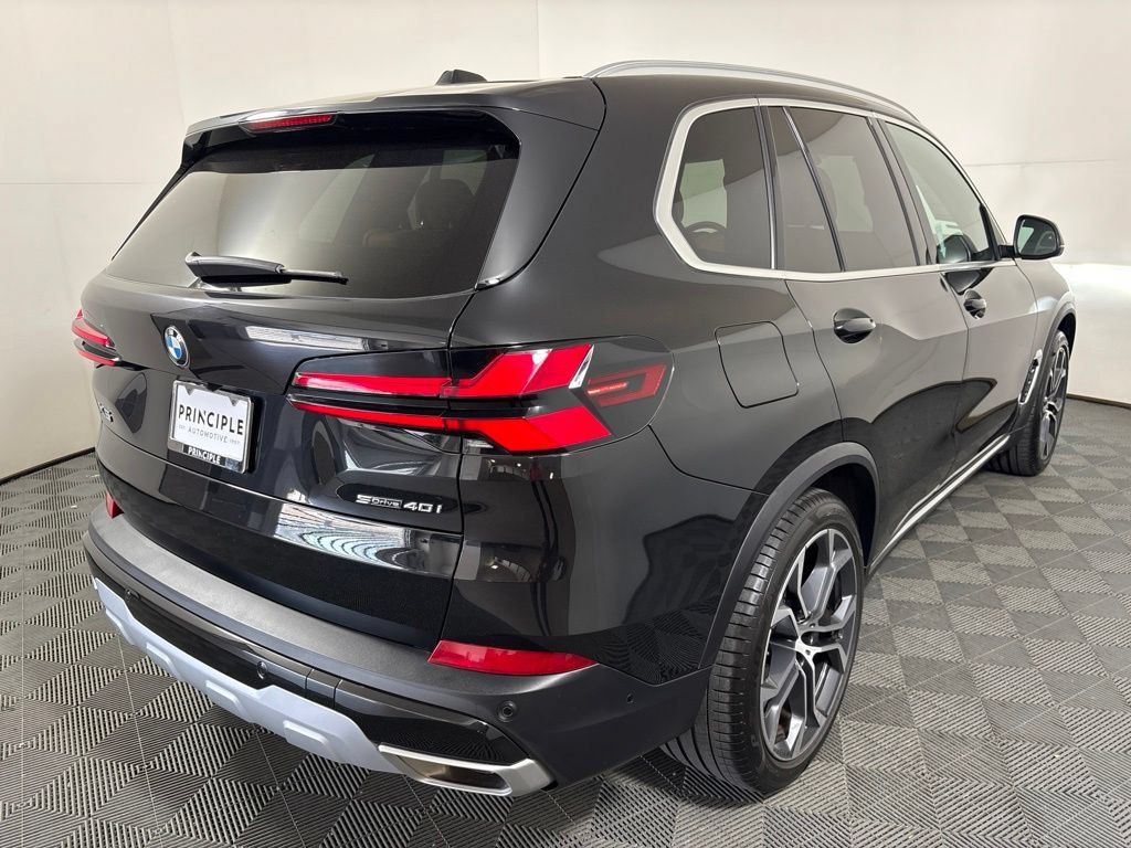 Certified 2024 BMW X5 sDrive40i w/ Premium Package RWD image 5