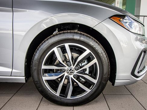 New 2026 Volkswagen Jetta SE image 21