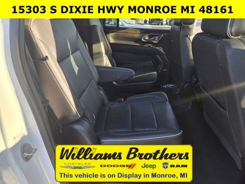 Used 2023 Chevrolet Suburban Premier image 13