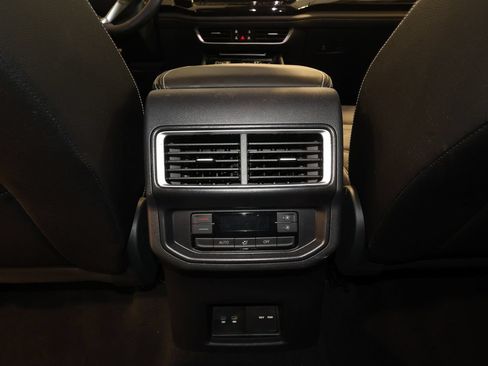 Used 2026 Volkswagen Atlas SE AWD/4WD image 29