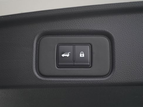 Used 2024 Nissan Pathfinder Platinum AWD/4WD image 22