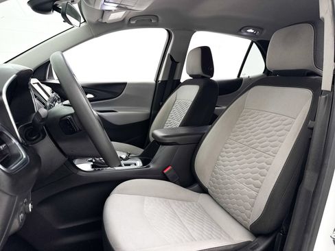 Used 2020 Chevrolet Equinox LS w/ LS Convenience Package FWD image 12