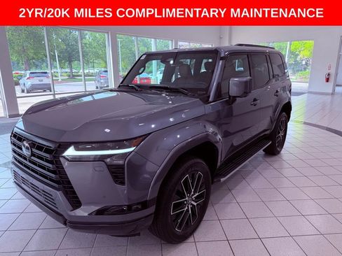 Certified 2024 Lexus GX 550 w/ Cold Area Package AWD/4WD image 3