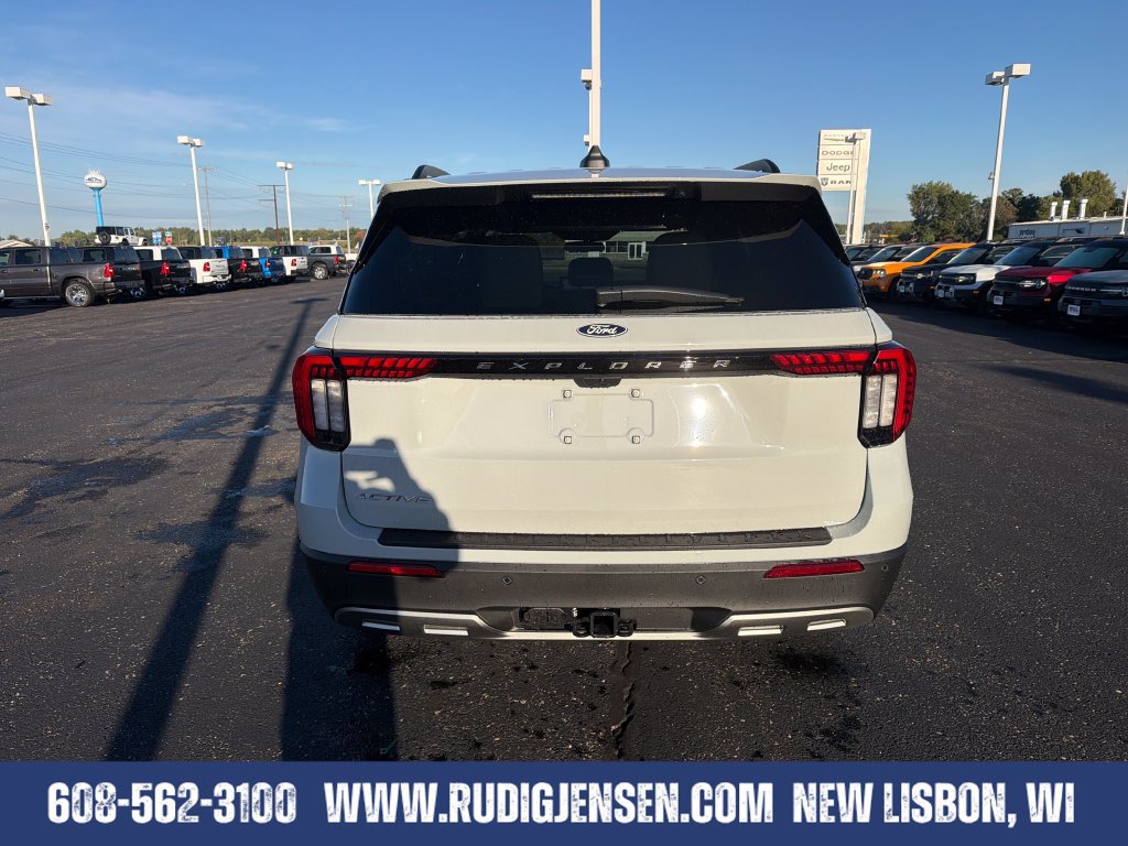 New 2027 Ford Explorer Active w/ Active Comfort Package AWD/4WD image 4