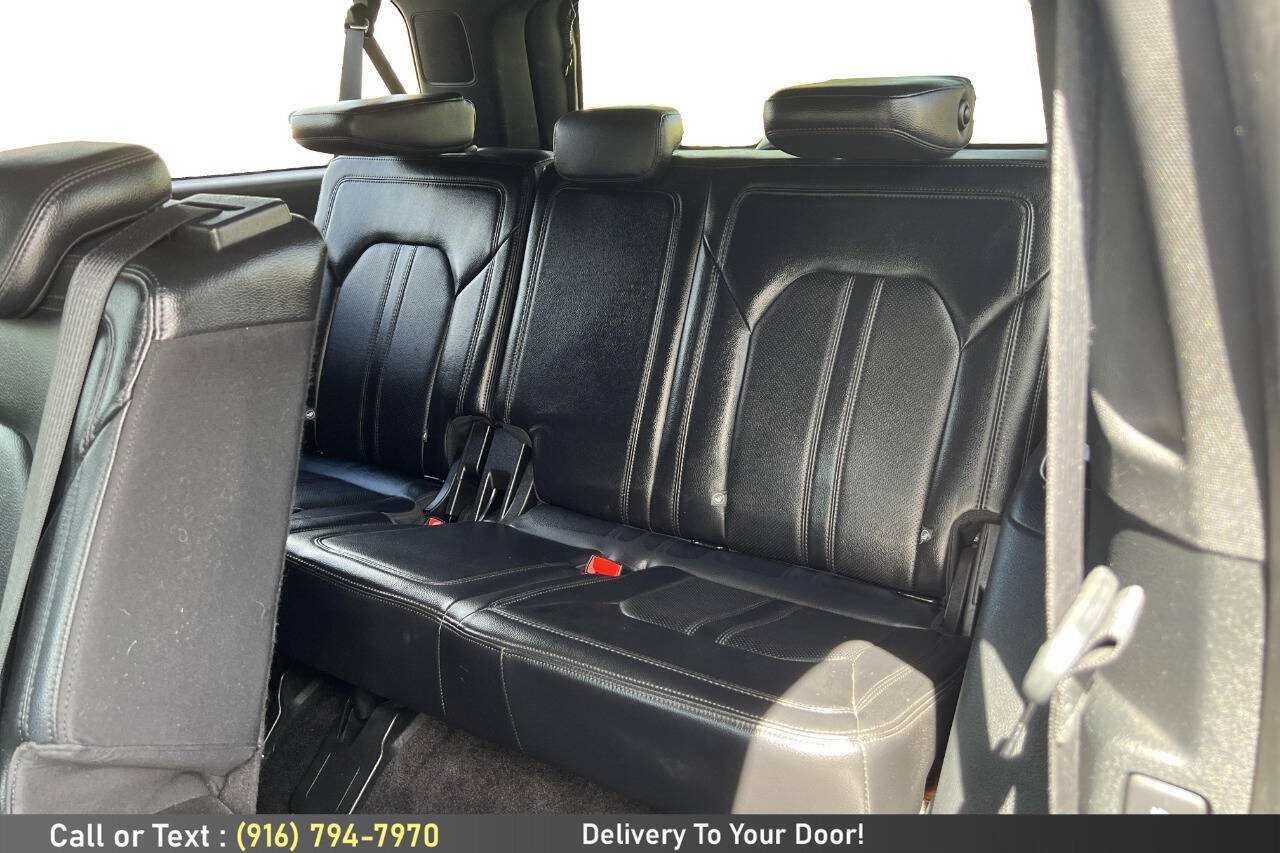Used 2019 Ford Expedition Max Limited w/ Special Edition Package AWD/4WD image 17
