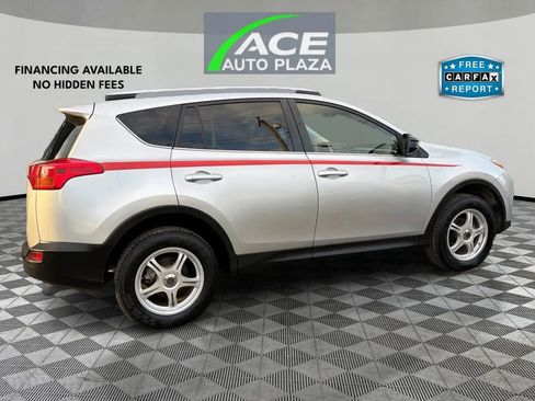 Used 2013 Toyota RAV4 LE image 5