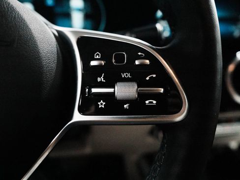 Used 2023 Mercedes-Benz GLA 250 4MATIC image 23