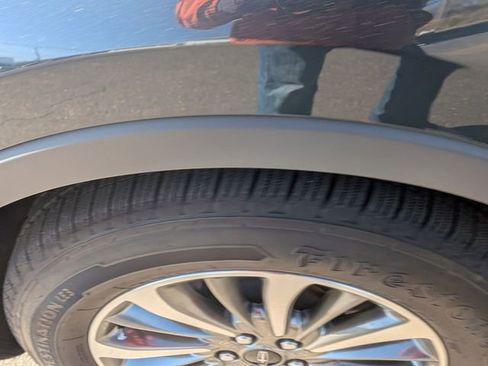 Used 2022 Lincoln Nautilus Standard w/ Premium Package image 11