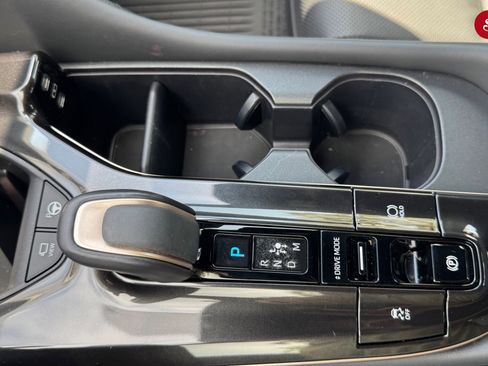 Used 2024 Toyota Crown Platinum image 18