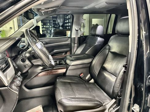 Used 2016 GMC Yukon XL SLT w/ Open Road Package AWD/4WD image 12