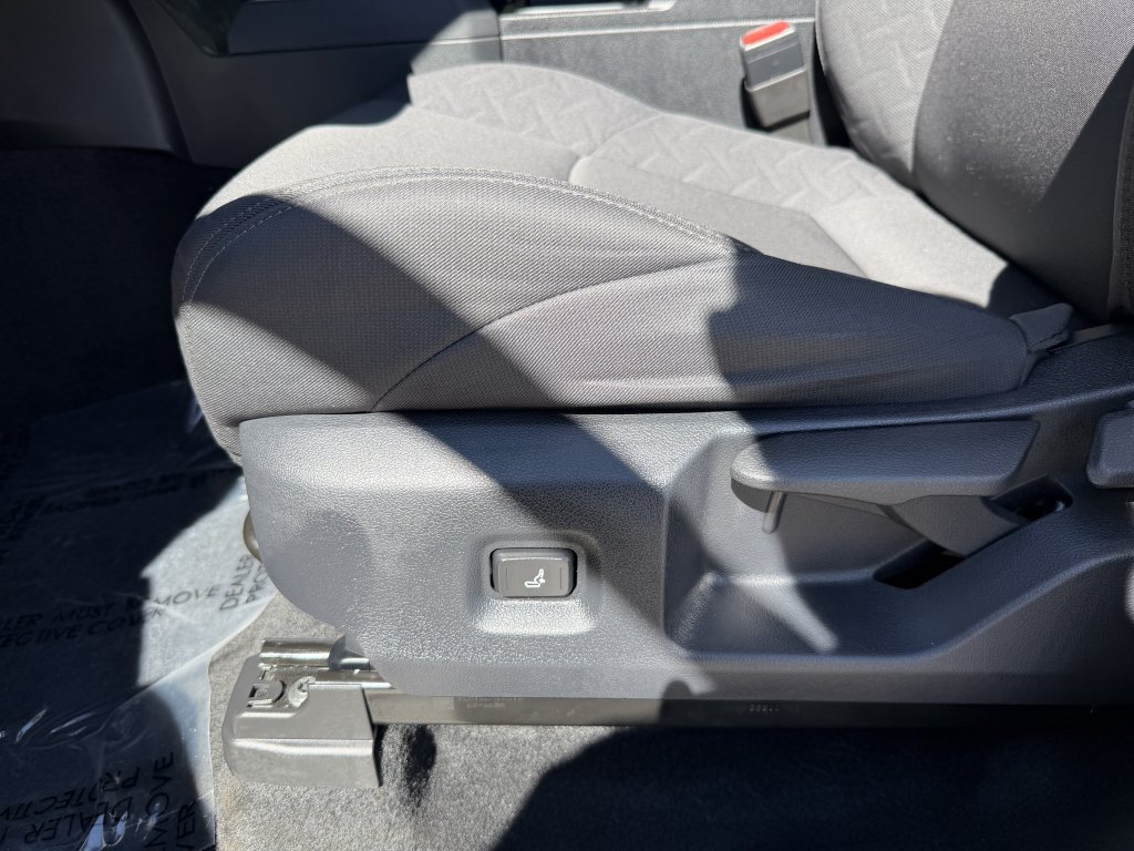 Used 2025 Toyota Tacoma SR RWD image 30