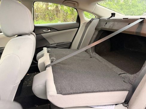 Used 2018 Honda Civic EX image 34