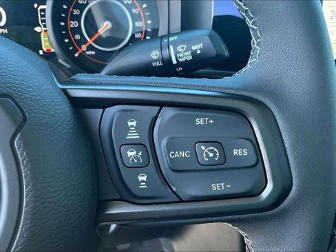 New 2025 Jeep Gladiator Sport image 14