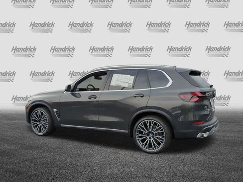 Used 2026 BMW X5 xDrive40i AWD/4WD image 8
