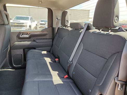 Used 2023 Chevrolet Silverado 1500 LT AWD/4WD image 10