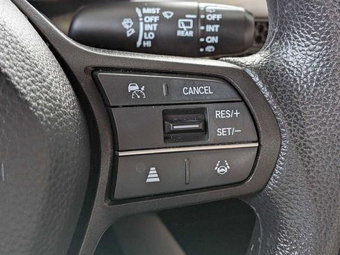 Certified 2023 Honda HR-V LX image 22