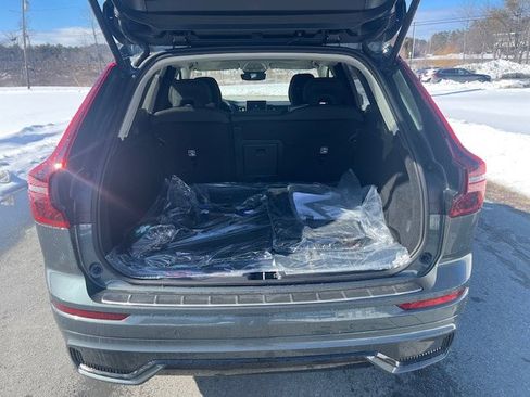 New 2026 Volvo XC60 B5 Plus w/ Protection Package Premier image 10