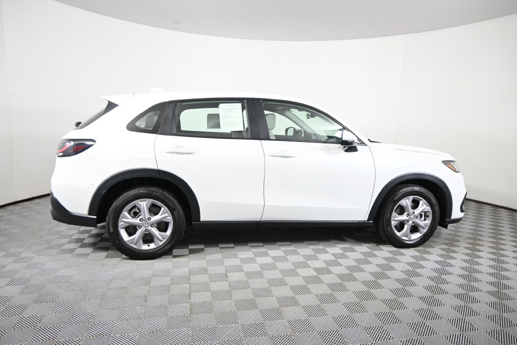 Used 2023 Honda HR-V LX image 7