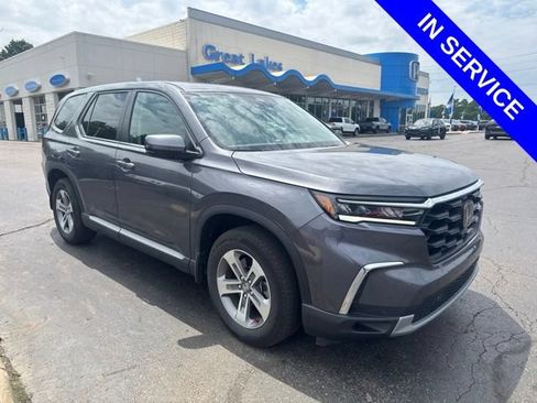 Used 2025 Honda Pilot EX-L image 1