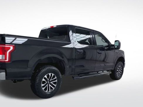Used 2015 Ford F150 XLT image 8