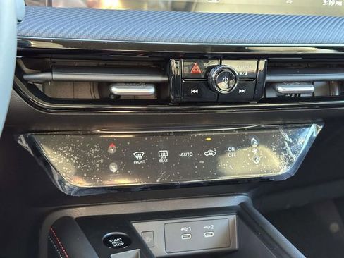 New 2026 Nissan Kicks SR image 21