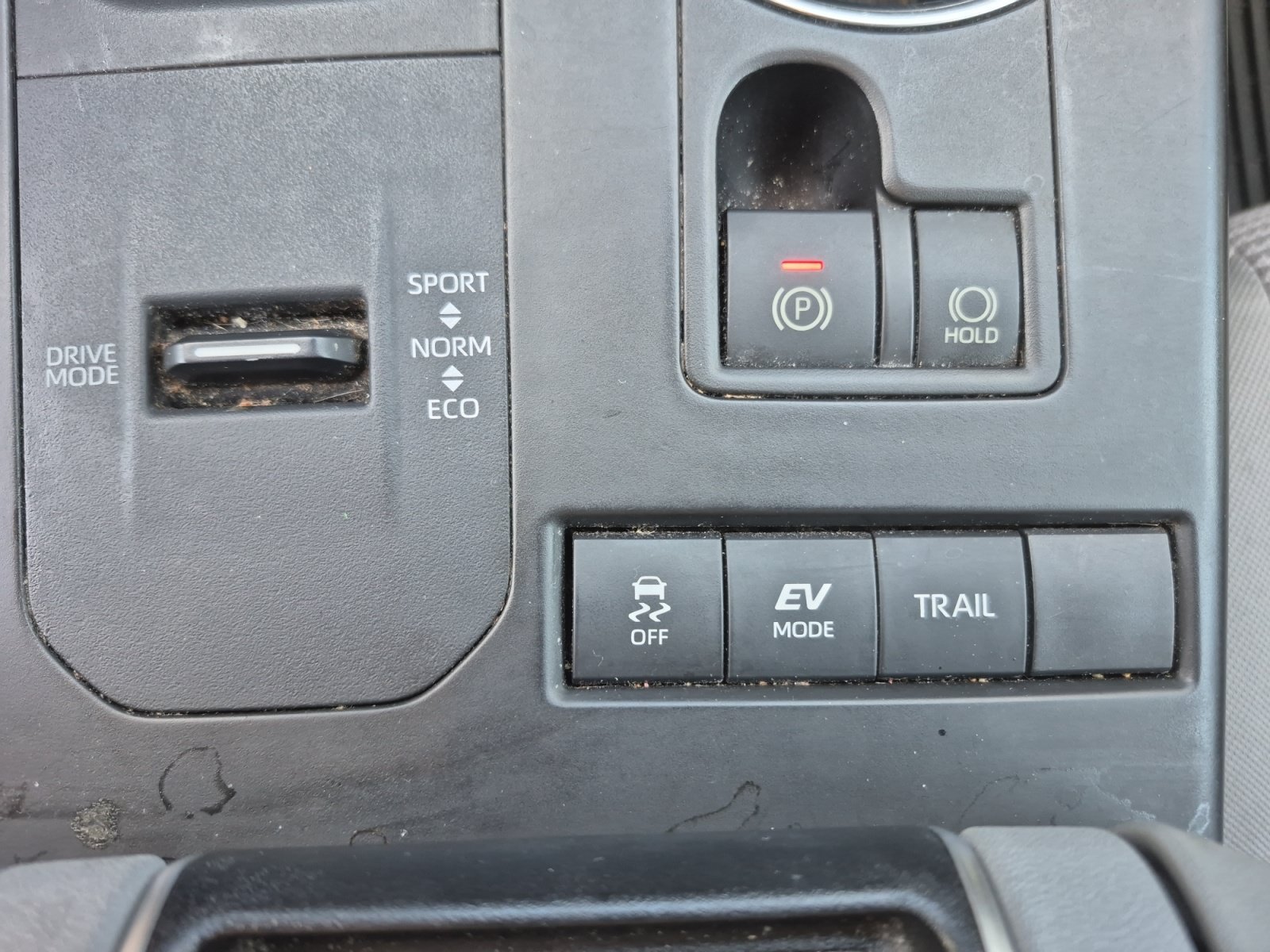 Used 2021 Toyota Highlander LE AWD/4WD image 33