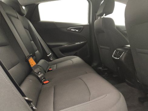 Used 2022 Chevrolet Malibu LT FWD image 19