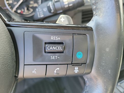 Used 2023 Nissan Rogue SV w/ SV Premium B Package image 25