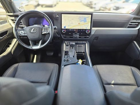 Used 2024 Lexus GX 550 w/ Accessory Package (31) AWD/4WD image 14