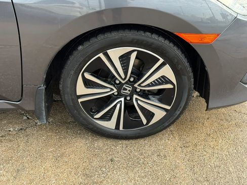 Used 2017 Honda Civic EX-T image 42