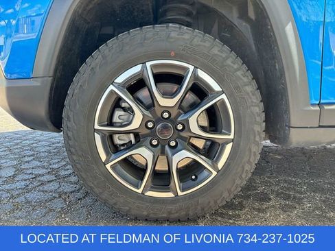 Used 2025 Jeep Compass Trailhawk AWD/4WD image 31