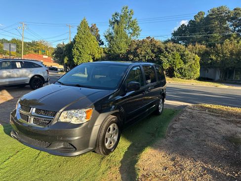 Used 2011 Dodge Grand Caravan Mainstreet w/ PWR Convenience Group image 11