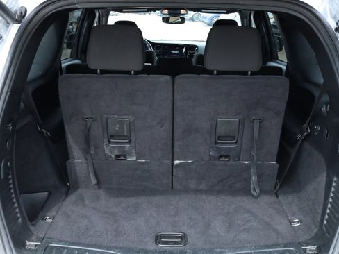 Used 2023 Dodge Durango GT image 19