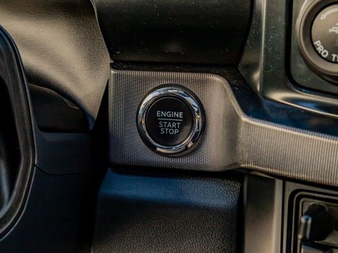 Used 2024 Ford F350 Platinum image 22