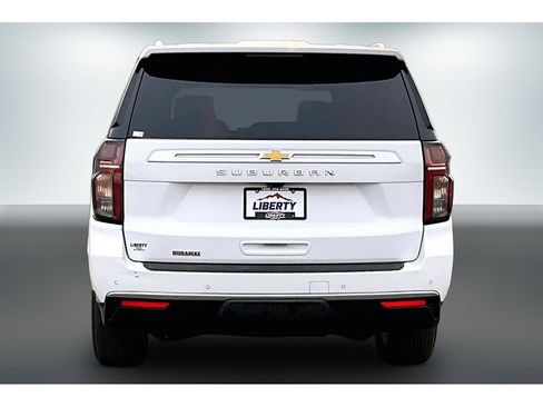 Used 2023 Chevrolet Suburban High Country w/ Max Trailering Package AWD/4WD image 5