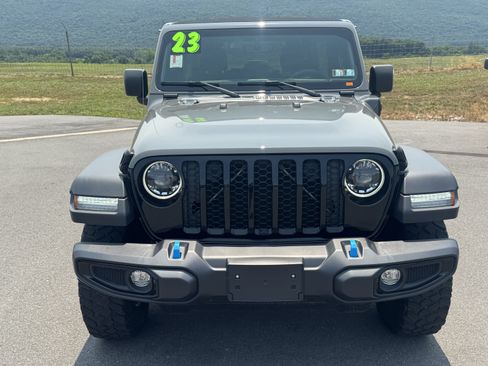 Used 2023 Jeep Wrangler Unlimited w/ Sun & Screen Package AWD/4WD image 13