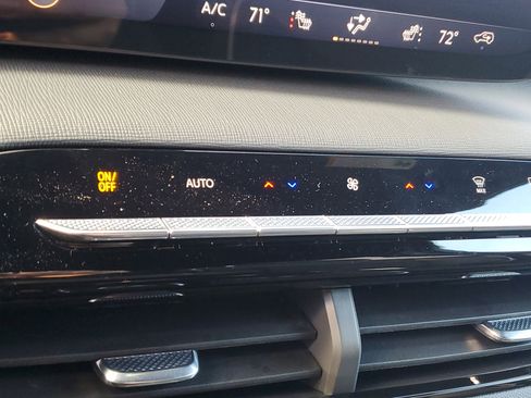 New 2026 Buick Enclave Preferred w/ Power Package image 20