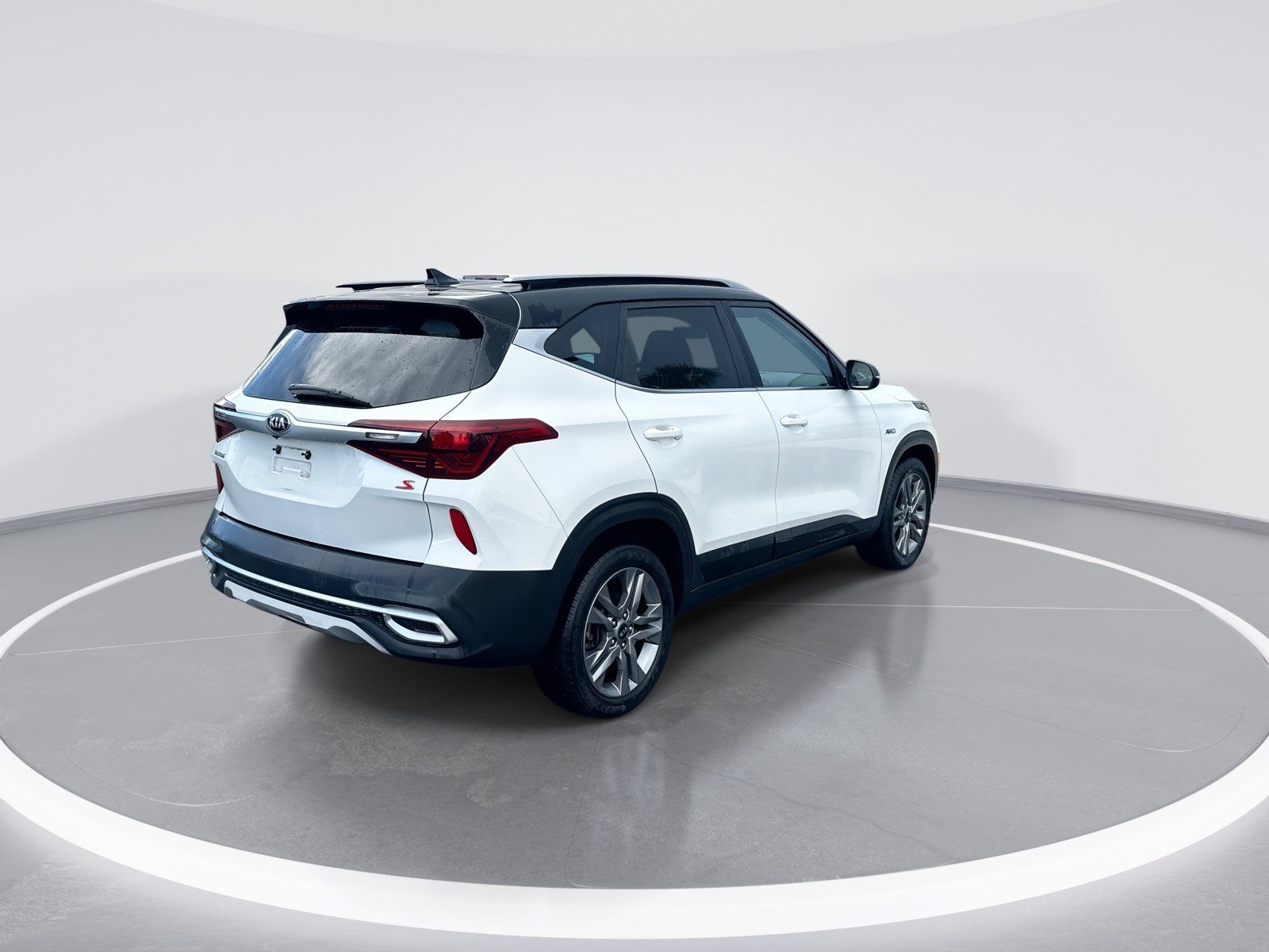Used 2021 Kia Seltos S AWD/4WD image 9