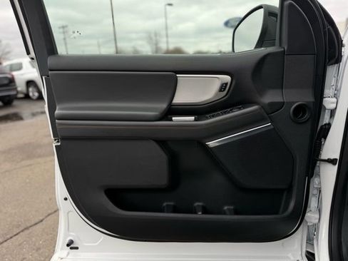 Used 2025 Ford Expedition Max Active image 13