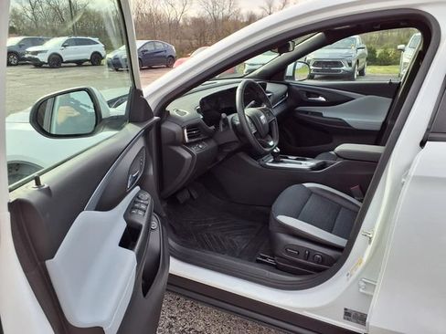 Used 2024 Buick Envista Preferred w/ Convenience I Package FWD image 51
