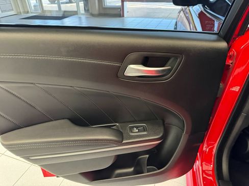 Used 2019 Dodge Charger Scat Pack w/ Dynamics Package RWD image 44