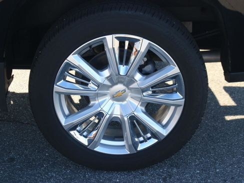 Used 2024 Chevrolet Silverado 1500 High Country w/ High Country Premium Package image 41